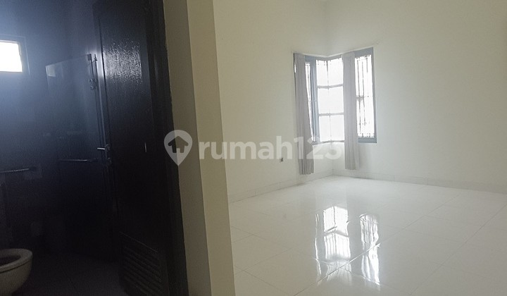 foto lainnya  rumah hoek siap huni di