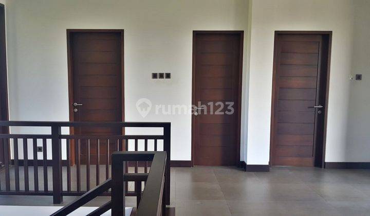 Villa 2 Lantai View Sawah Sekelilingnya Di Gianyar 3