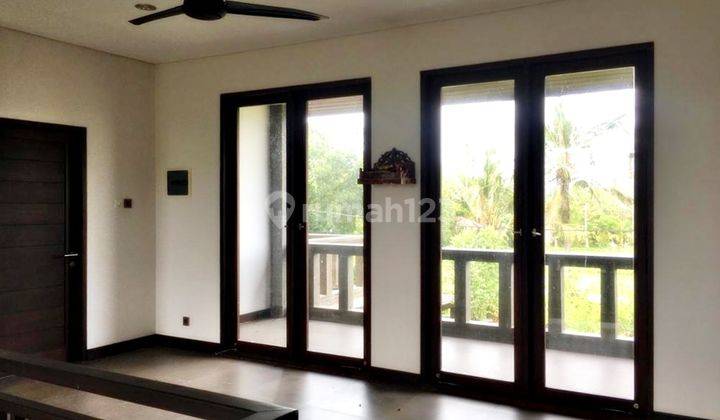 Villa 2 Lantai View Sawah Sekelilingnya Di Gianyar 23