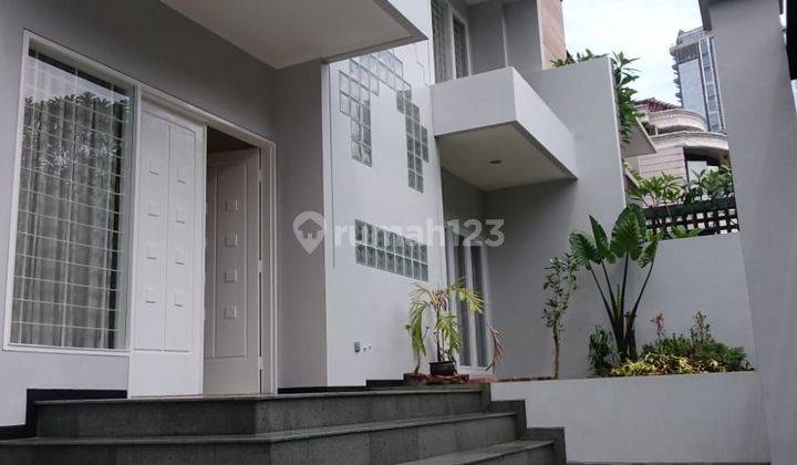 DIJUAL RUMAH DENGAN FASILITAS MEWAH  PERUMAHAN KOMPLEK J0123 1