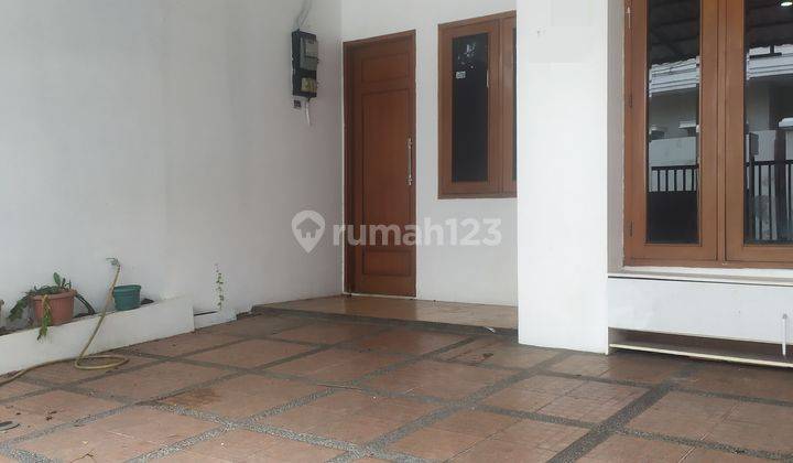 DISEWAKAN RUMAH 2 LANTAI 3KAMAR HADAP UTARA PONDOK INDAH S0102 1