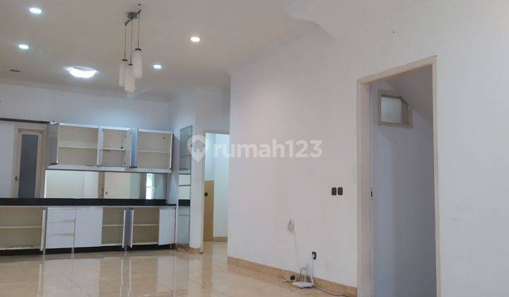 Rumah 2 Lantai Lingkungan Asri Pondok Indah S009 1