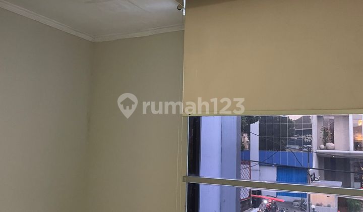 Disewakan Ruko Semi Furnished 2 Lantai Hadap Timur Lokasi Di Area Favorit Jakarta Selatan Kebayoran Baru 2