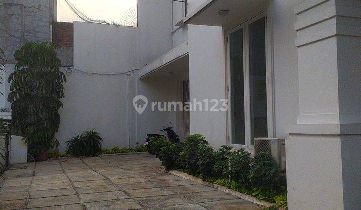 For Rent 3 Storey House With Big Garden And Swimming Pool Cipete 2