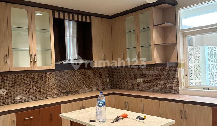 Disewakan Rumah Di Ampera Kemang 2 Lantai 2