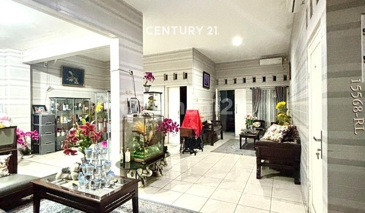 Dijual Rumah Luas Di  Pusat Bintaro Jaya