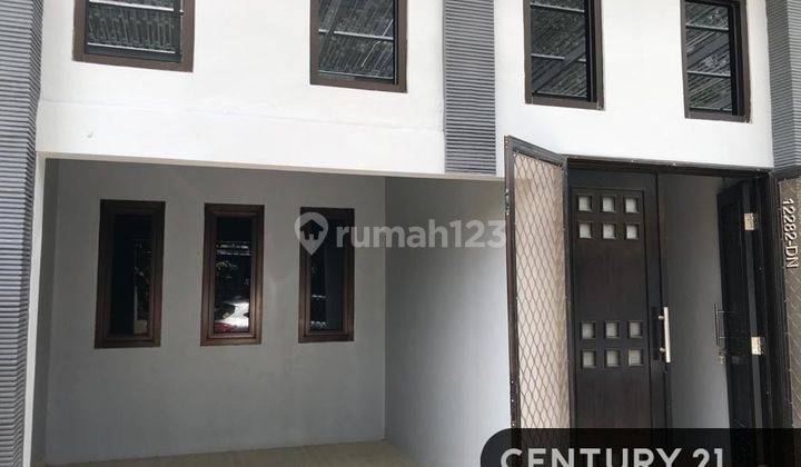 Murah Rumah Dalam Cluster Dekat Kampus UPJ Bintaro 2