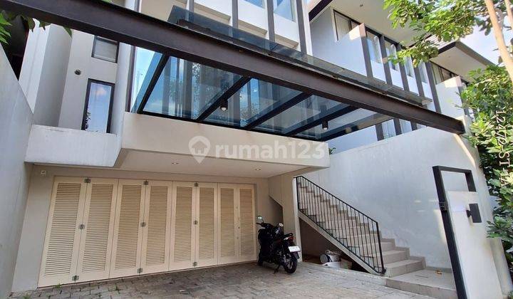 Rumah Modern Home Elegant   Di Private Cluster Area Jak Sel 2