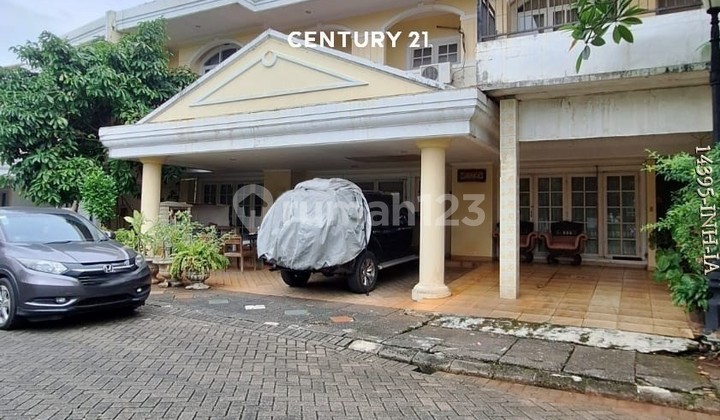 Rumah Luas Di Cluster Asri One Gate System Di Area Rempoa Ciputat