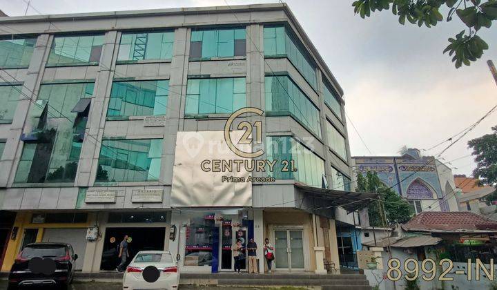 Tanah Yang Luas Diatasnya Terdapat 4 Ruko Rumah Cocok Untuk Usaha 1