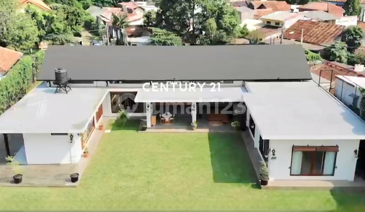 Rumah Dijual Serasa Villa Dengan Sirkulasi Udara Yang Bagus 1