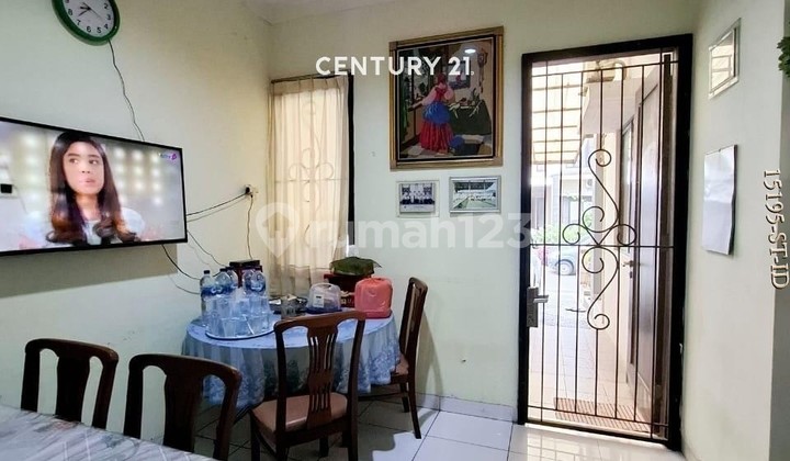 For Sale Ready-to-Live House in Cluster At Graha Raya 2