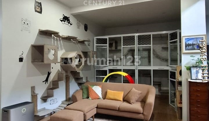 Rumah Mewah Cantik Semi Furnish Depan Taman Di Bintaro Sektor 9 2