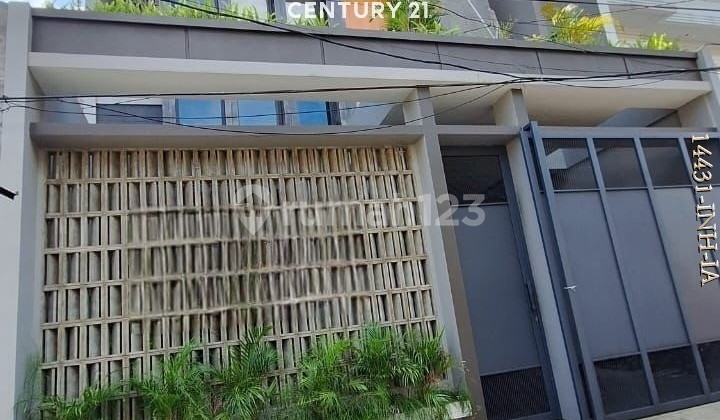 Brand New Beautiful Ready-to-Occupy House for Sale in Pondok Indah