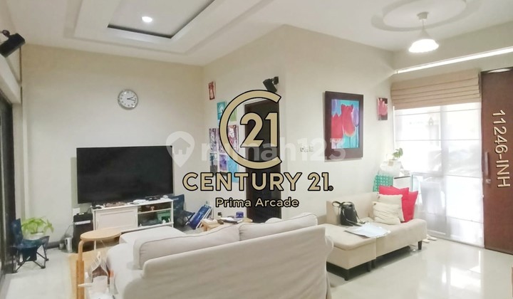 Beautiful House Ready to Occupy in a Comfortable Cluster in the Bintaro Area