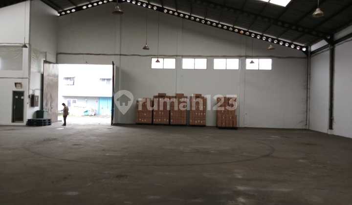 Dosewa Gudang Di Sentral Kosambi - Container 40 Feet Izin Pabrik