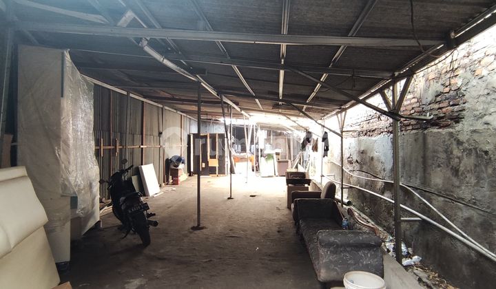 Dijual Gudang Harga Hitung Tanah - Lokasi Bagus Cocok Buat Usaha.