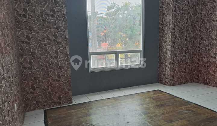 For Sale: Poris Indah Commercial Building - Suitable for Restaurant, Shop & Online Warehouse