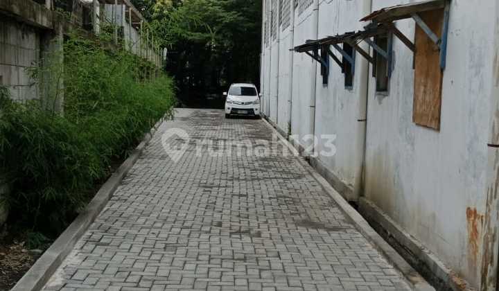 Disewa Gudang Halim Perdana Kusuma - Container 40 Feet Gandeng 3