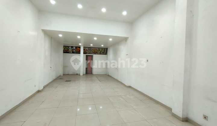 For rent.1st floor commercial space.City center.Bandung.