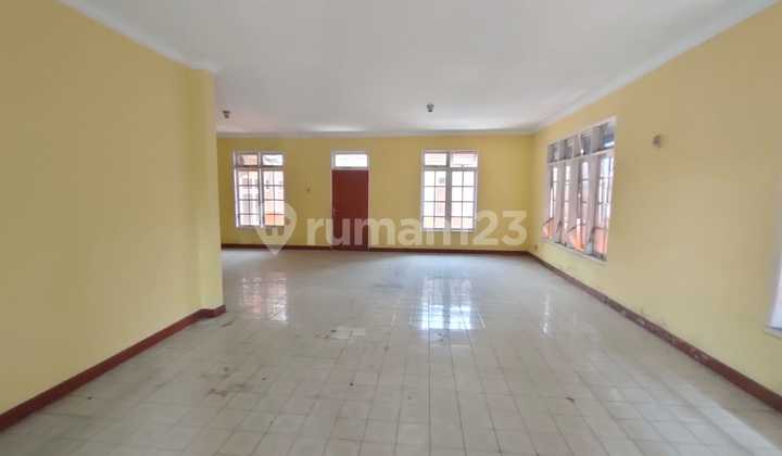 Disewakan Ruang Usaha/ Gudang / Kantor Parkiran Luas Bandung Timur  1