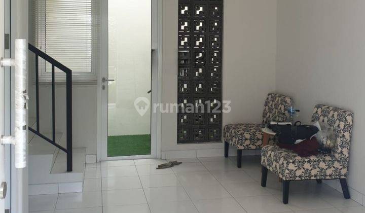 DISEWAKAN RUMAH SUMARECON SEMI FURNISHED 1