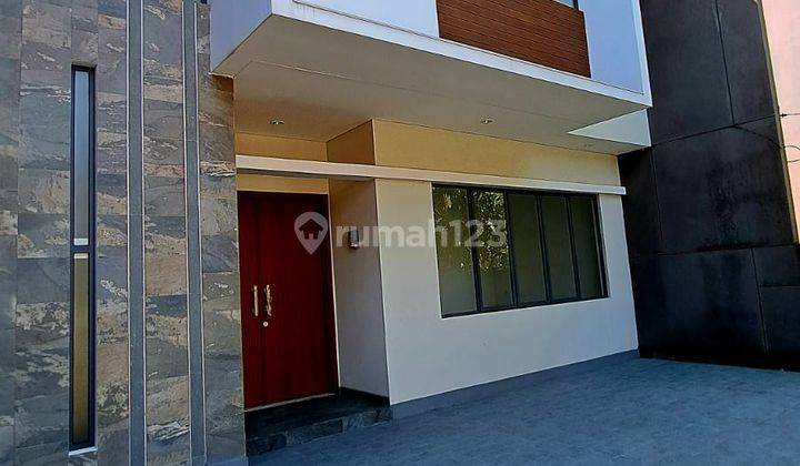 DIJUAL RUMAH CANTIK, MINIMALIS MODERN BATUNUNGGAL 1