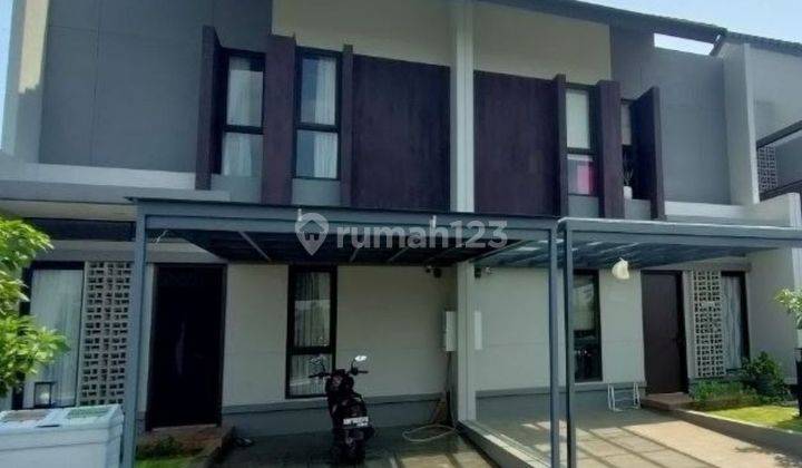 Disewakan rumah cantik 2 Lt , minimalis modern sdh di up grade  1