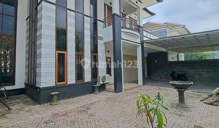 DISEWAKAN RUMAH BAGUS 2 LANTAI ,HADAP TIMUR + KOLAM RENANG CLUSTER BATUNUNGGAL 1