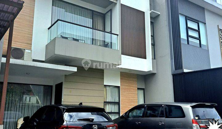 DIJUAL RUMAH MINIMALIS MODERN 2 LT, SHM  SINGGASANA PRADANA 2