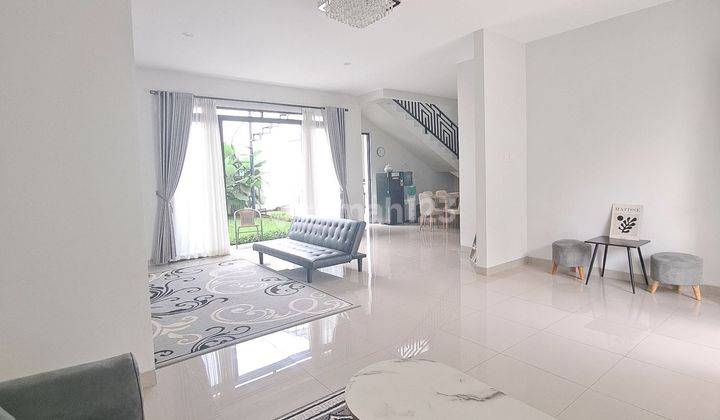 Dijual Rumah Baru + Pool , Minimalis, Modern Full Furnish Setiabudi Regency 2