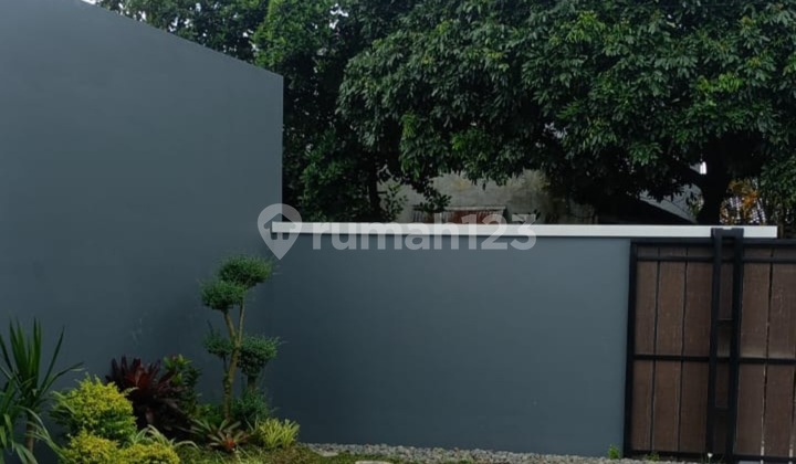 Disewakan Rumah Asri Semi Furnish, Minimalis Gegerkalong 2
