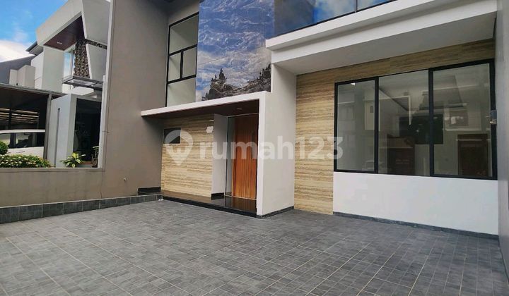 For Sale. New 2-Story Minimalist Modern House, Great Location.... Singgasana