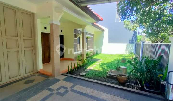 Disewakan Rumah Semi Furnished Sangat Terawat Sudah Renovasi Cluster Favorit Batununggal 2