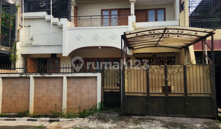 For Sale 2-Story Well-Maintained House Good Location Kedoya West Jakarta 2