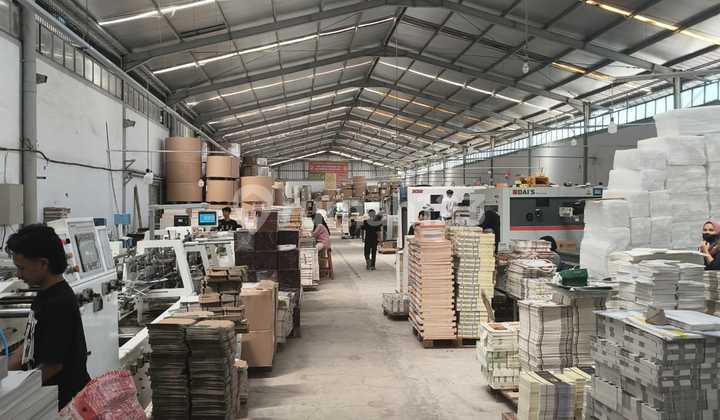 For Rent Warehouse + Office. Own private road access ....cisirung For Rent Warehouse + Office. Own private road access ....cisirung