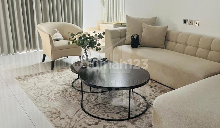 Semi-Furnished Minimalist House Ready to Live In with the Cool Atmosphere of Bandung at Setiabudi Regency