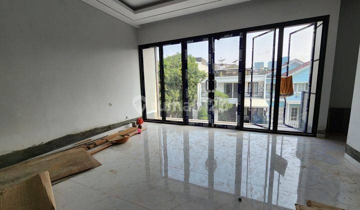 Dijual Rumah Permata Buana Kembangan 2