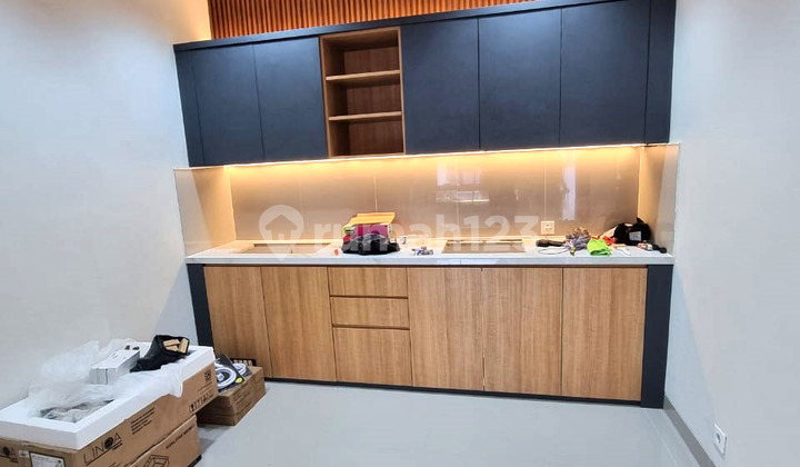 Dijual Rumah Minimalis Brand New Duri Kepa 3 Lantai Full