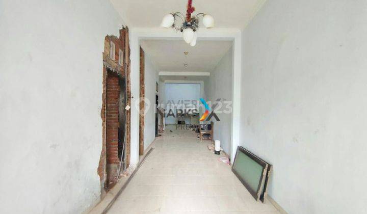 Rumah Lokasi Nyaman 4 Kamar di Jalan Pulau pulau Malang 4