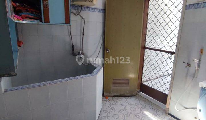 Rumah Luas Terawat di Jaya Wijaya Dieng Malang 6