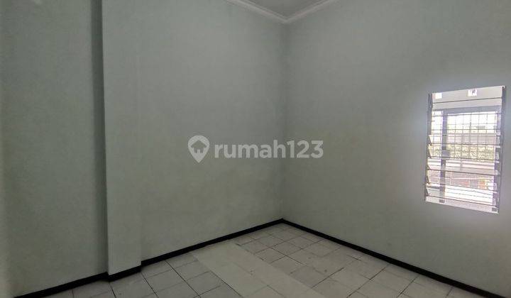 Ruko Siap Huni di Raya Gadang Malang Lokasi Strategis 5