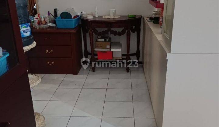 Rumah Bagus Terawat di Sulfat, Malang 12
