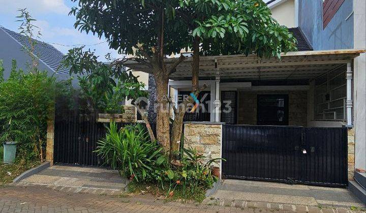 Rumah Bagus Semi Furnished SHM di Greenland , Malang 1