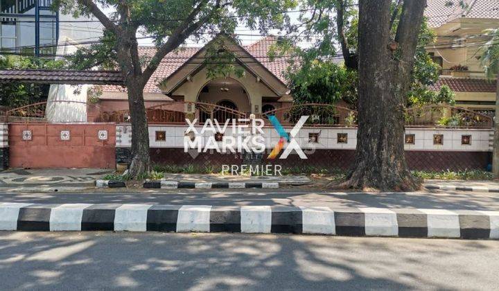 Rumah Luas Terawat Lokasi Strategis Tengah Kota Jalan Semeru 1