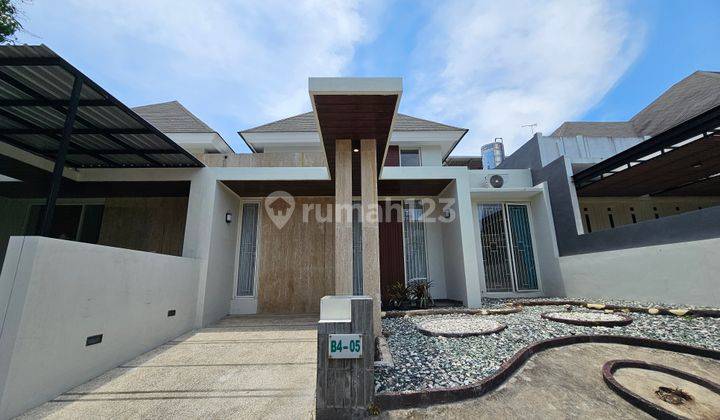 RUMAH KAN FURNISH DI IJEN NIRWANA 1