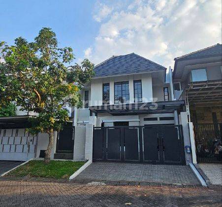 RUMAH MEWAH BANGUNAN BARU DI ARAYA GOLF MALANG 1