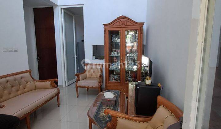 Rumah Bagus Semi Furnished di The Oz, Malang 2