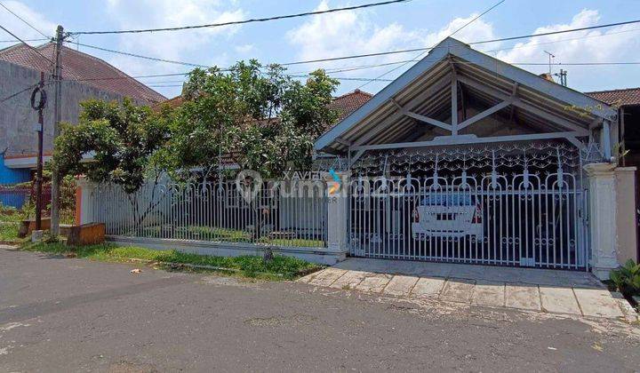 Rumah Klasik Luas Tengah Kota Dieng Malang 1