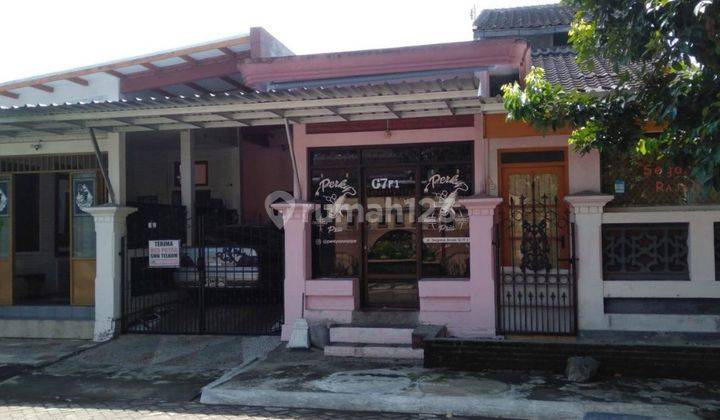 Rumah Hook Banyak Kamar Dekat SMK Telkom di Sawojajar Malang